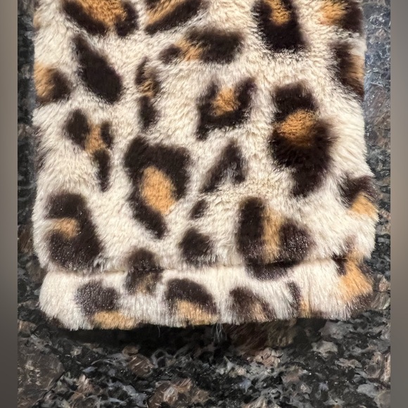 ANDREE BY UNIT FAUX FUR LEOPARD JACKET SIZE SMALL - Picture 14 of 16